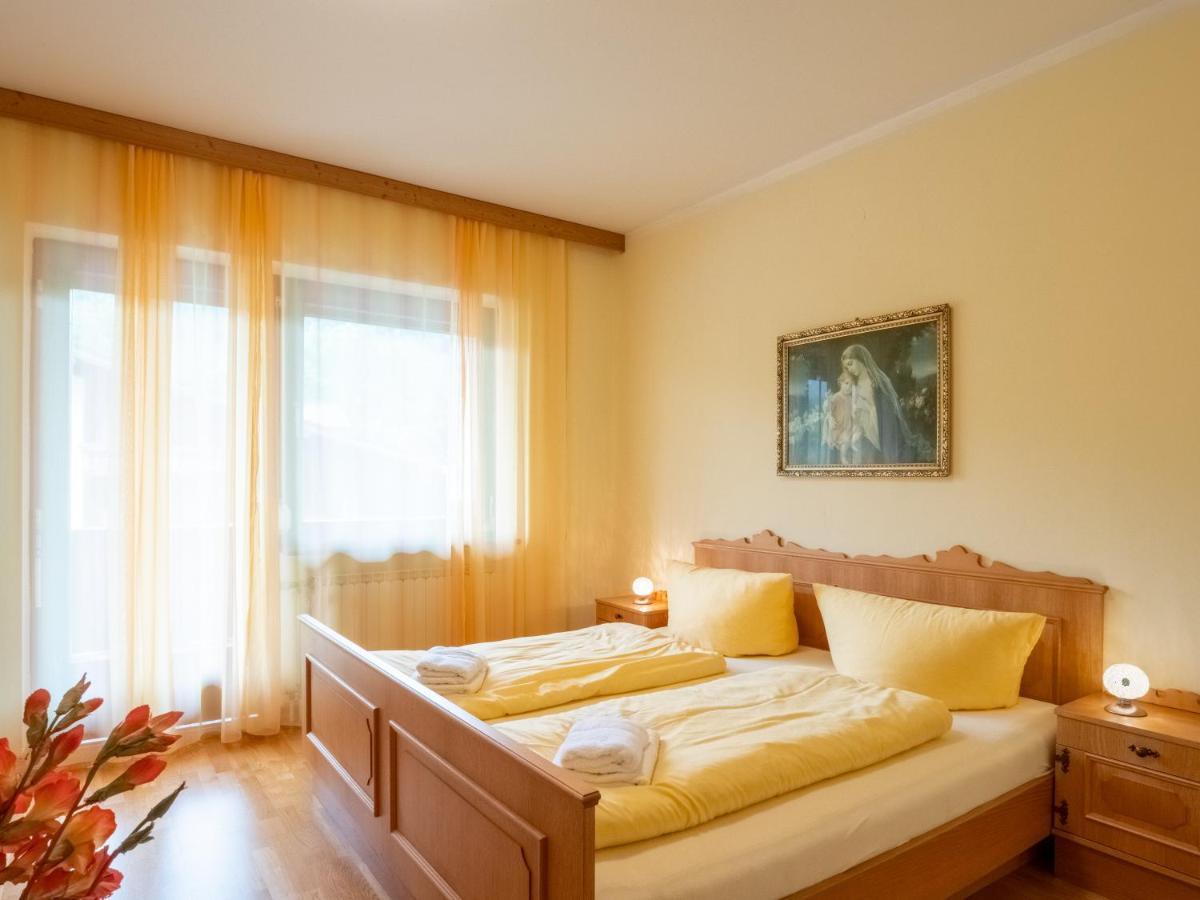 Village Apartments Ахенкірх Екстер'єр фото